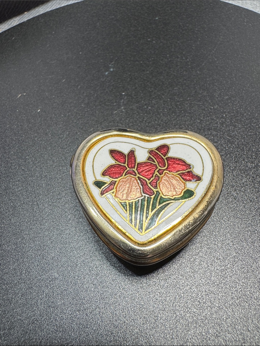 VTG Source Unknown Gold-Tone Heart Trinket Box with Red and Pink Floral Enamel